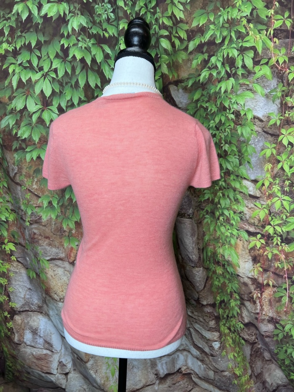 GENE MEYER Quiet Luxury Salmon Fine Knit Crewneck Cashmere Sweater, XS - Picture 5 of 7
